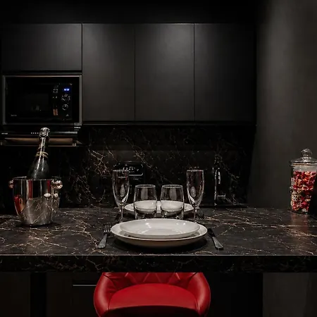 Loveroom#1 By Pimente Ton Couple