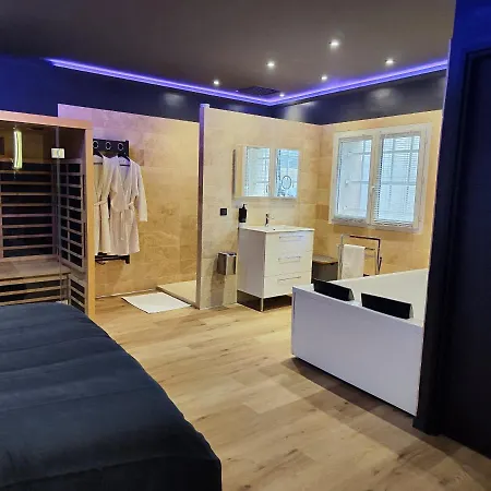 Loveroom#1 By Pimente Ton Couple